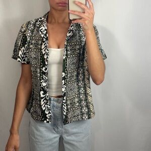 Hilo Hattie Women’s Hawaiian Shirt